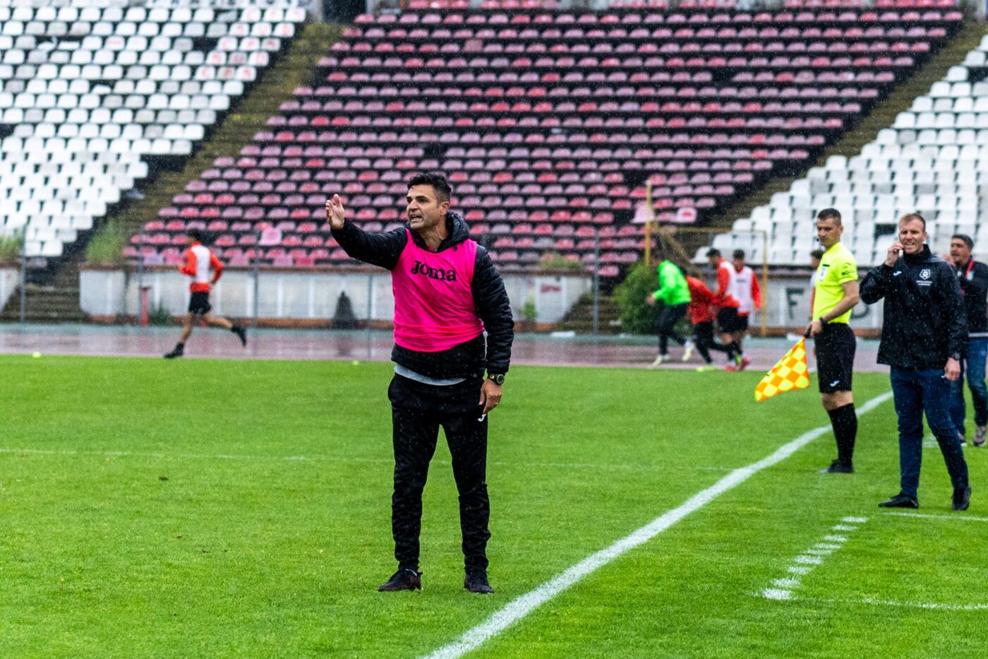 CS Dinamo se mută! Unde va juca meciurile de acasă echipa lui Dănciulescu şi Bratu, dacă promovează în Liga 2. EXCLUSIV