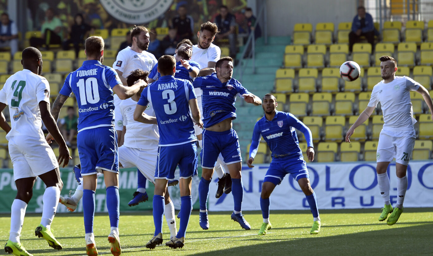 Cine i-a propus fotbalistului, care a făcut avere în Rusia, să conducă sportul românesc, deşi nu avea nici 35 de ani: „A vrut să-l facă ministru! El luase 95 la sută la alegeri”