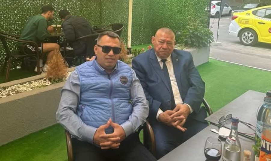 De-10-mai-fosta-Zi-Nationala-a-Romaniei-lautarii-au-cantat-pentru-Regele-Simion-Fara-el-eu-si-Marian-nu-existam-in-box.jpg