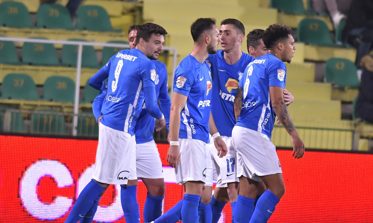 Dubla câștigătoare a Bundesligii, ofertă pentru fotbalistul român! Internaționalul format de Gică Hagi e pe lista de transferuri a nemților