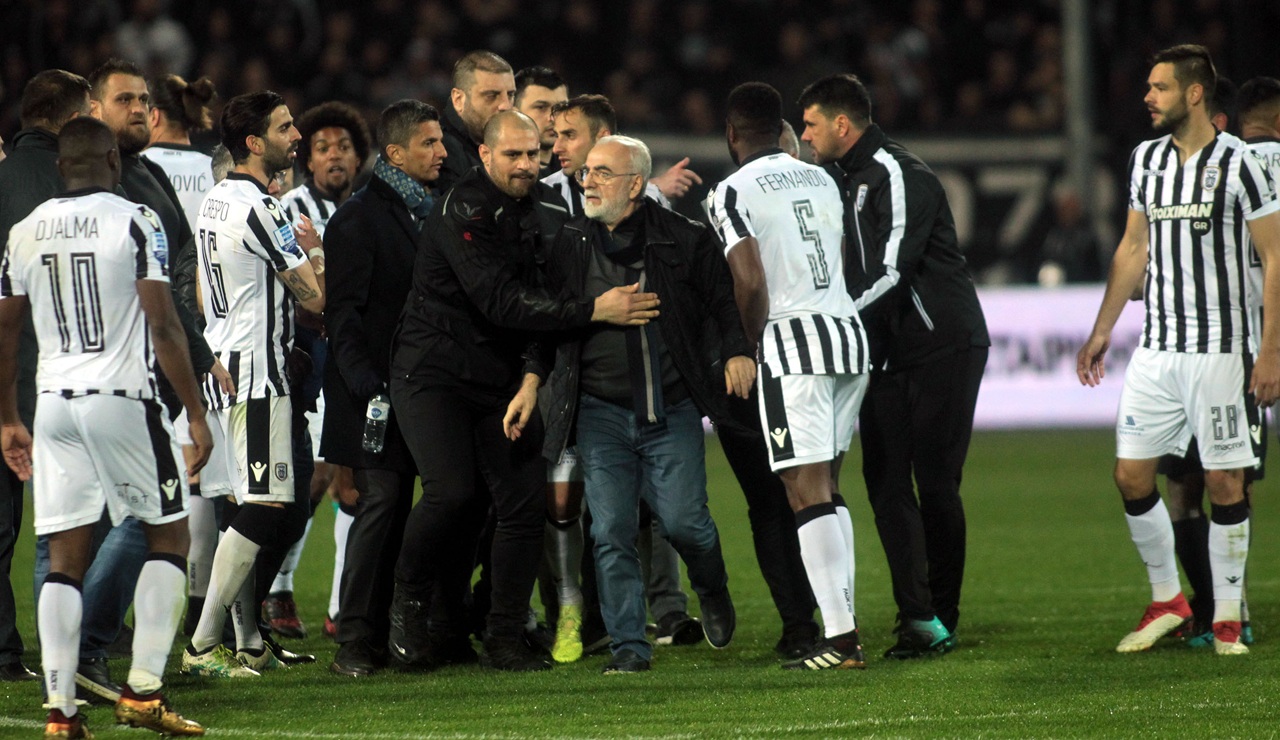 Fiii rusului Savvidis vor „ghilotinarea” lui Răzvan Lucescu de la PAOK. Ce i-au cerut puternicului lor tată
