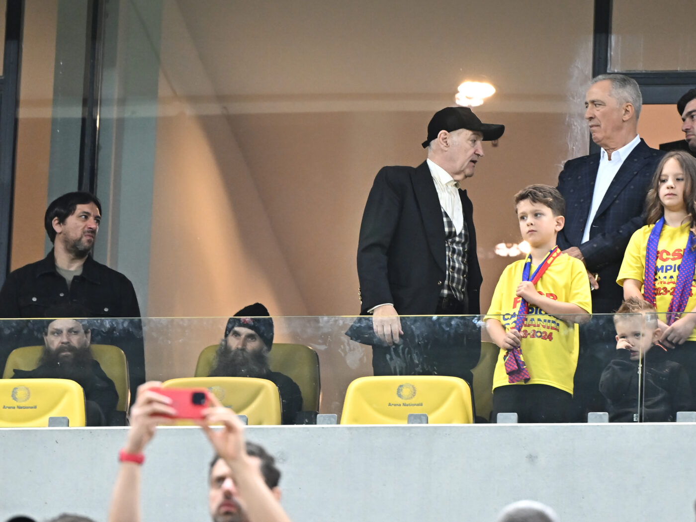 Gigi Becali a luat decizia. La ce meci revine pe stadion