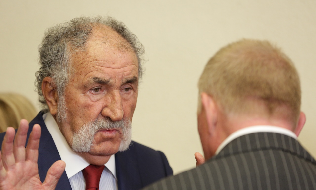Ion-Tiriac-chiar-n-a-mai-suportat-cand-a-vazut-ce-se-intampla.-Situatia-cu-presedintele-l-a-infuriat-„Cum-poti-sa-ti-permiti-sa-furi-in-halul-asta-Sa-furi-legal.jpg