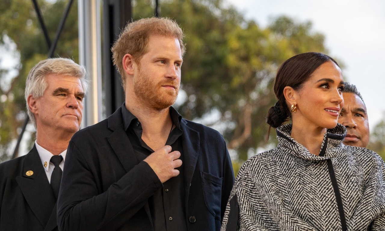 Marea-schisma-din-familia-Beckham.-Ce-tabara-au-ales-printul-Harry-si-Meghan-Markle-„Femeile-care-au-stricat-relatiile-sotilor.jpg
