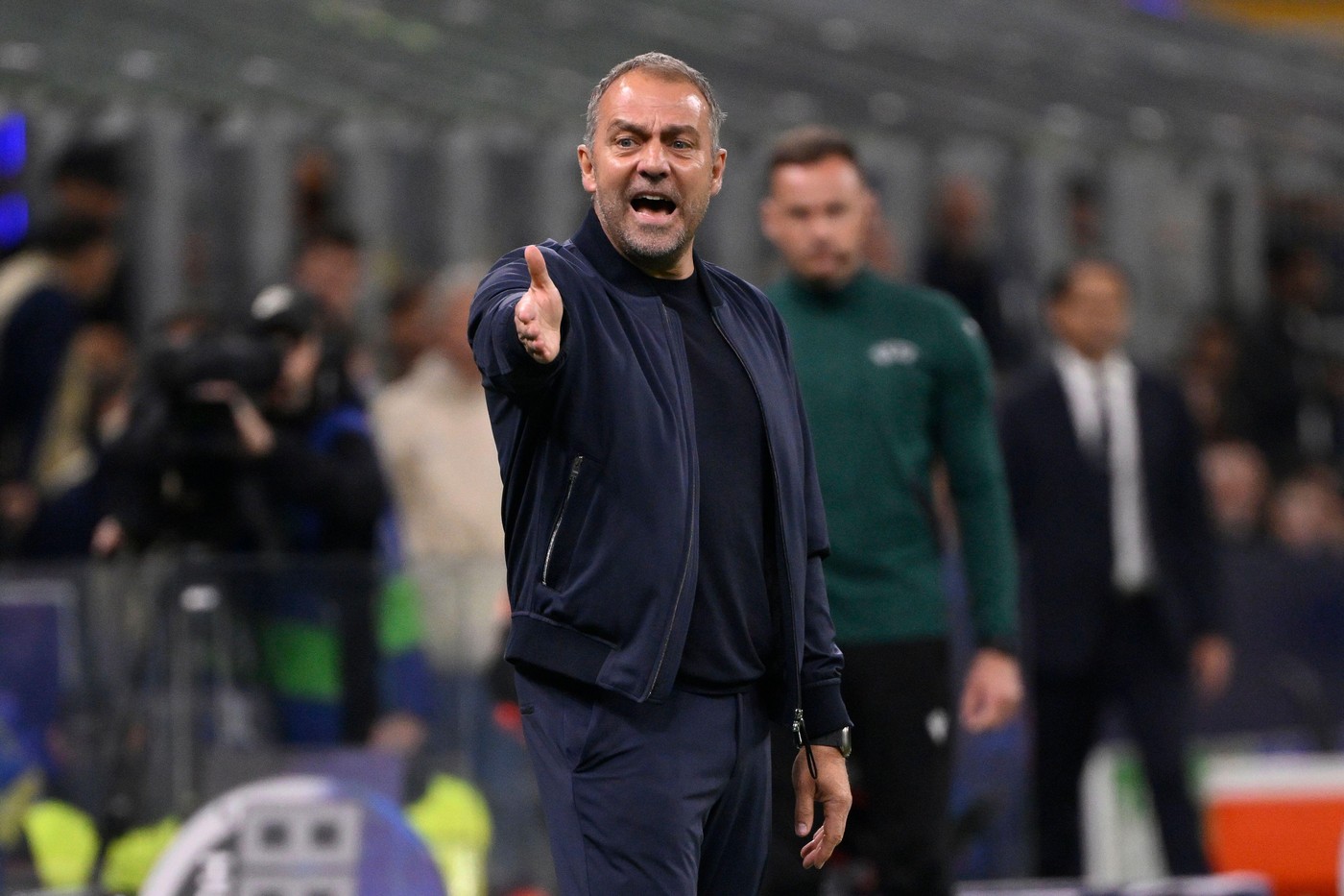 Mesajul-transant-al-lui-Hansi-Flick-dupa-ce-Barcelona-a-ratat-calificarea-in-finala-Ligii-Campionilor-dupa-dubla-cu-Inter-„Toata-lumea-e-dezamagita.jpg