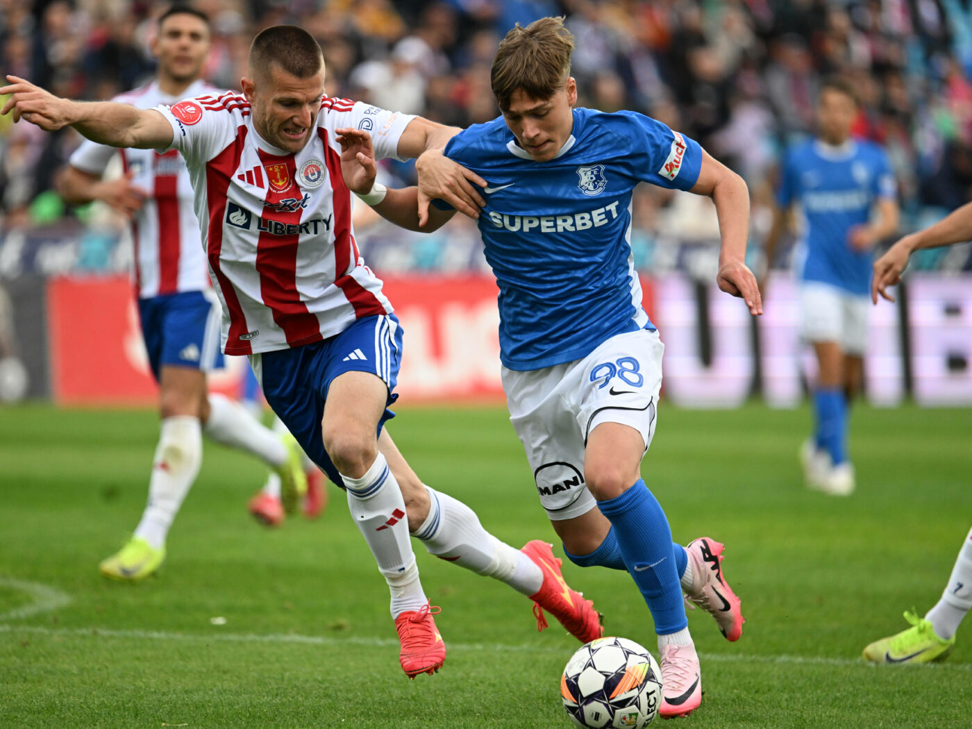 Mihai Rotaru l-a învins pe Gigi Becali! Universitatea Craiova plătește 1.000.000 de euro și îl transferă pe Luca Băsceanu, perla lui Gică Hagi