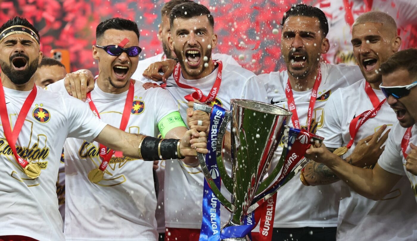 Petrecerea FCSB pentru titlul numărul 28 Live Video. Campioana României, sărbătoare roş-albastră în inima Bucureştiului
