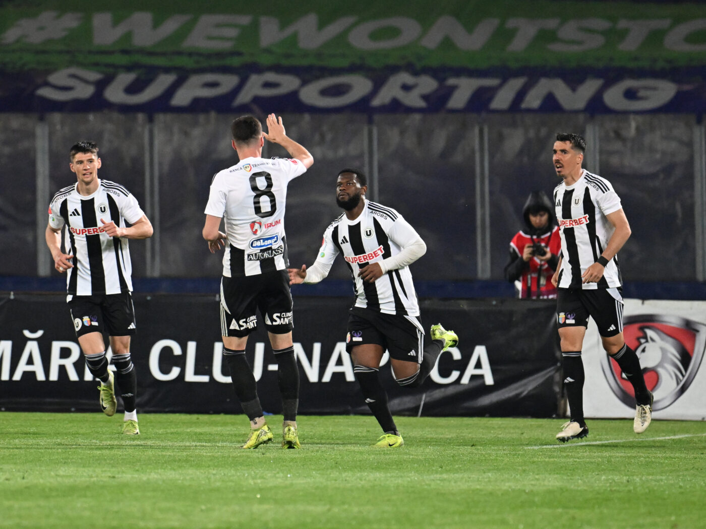 Președintele lui „U” Cluj nu merge la derby-ul din Gruia. „Rămân să urmărim meciul, alături de suporteri”. EXCLUSIV