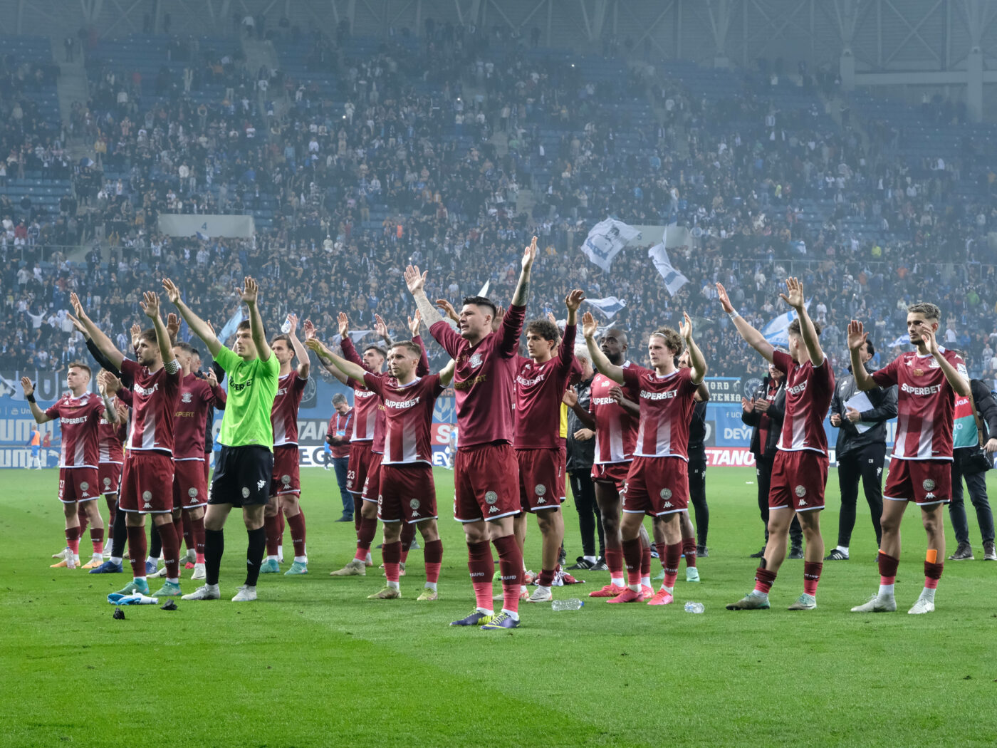 Rapid a negociat cu un club din Premier League transferul atacantului. EXCLUSIV
