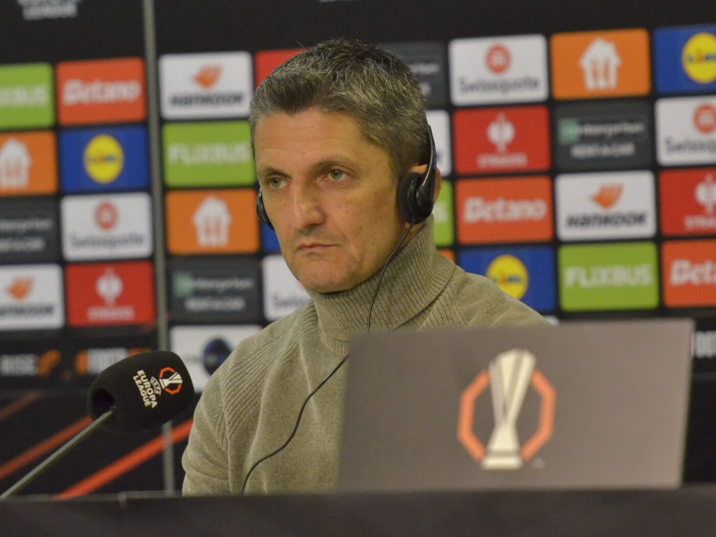 Razvan-Lucescu-a-ales-un-fotbalist-de-la-FCSB-„Imi-place.-Gigi-Becali-va-fi-cel-mai-fericit-1400x1050.jpg