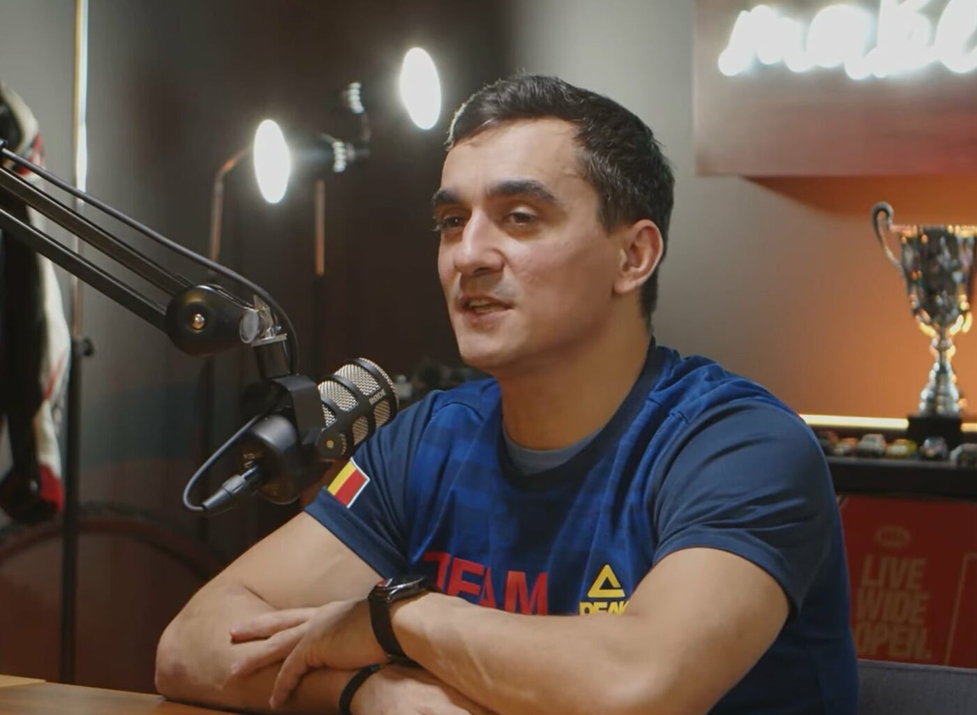 Reactia-Larisei-fosta-sotie-a-lui-Marian-Dragulescu-dupa-ce-a-aflat-ca-legendarul-gimnast-se-insoara-a-treia-oara-1400x1025.jpeg