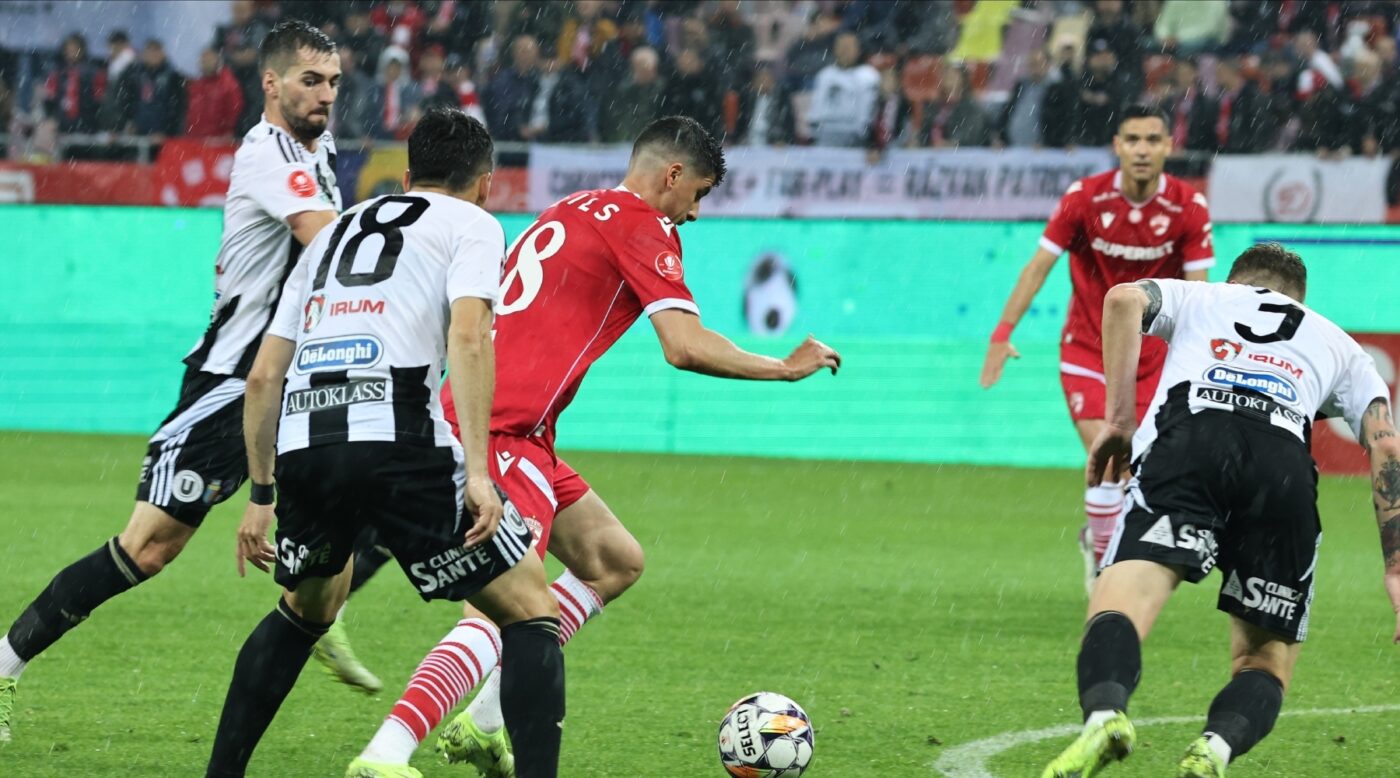 S-a scris istorie în Superliga. Chiar la meciul Dinamo – U Cluj 1-3: e record!