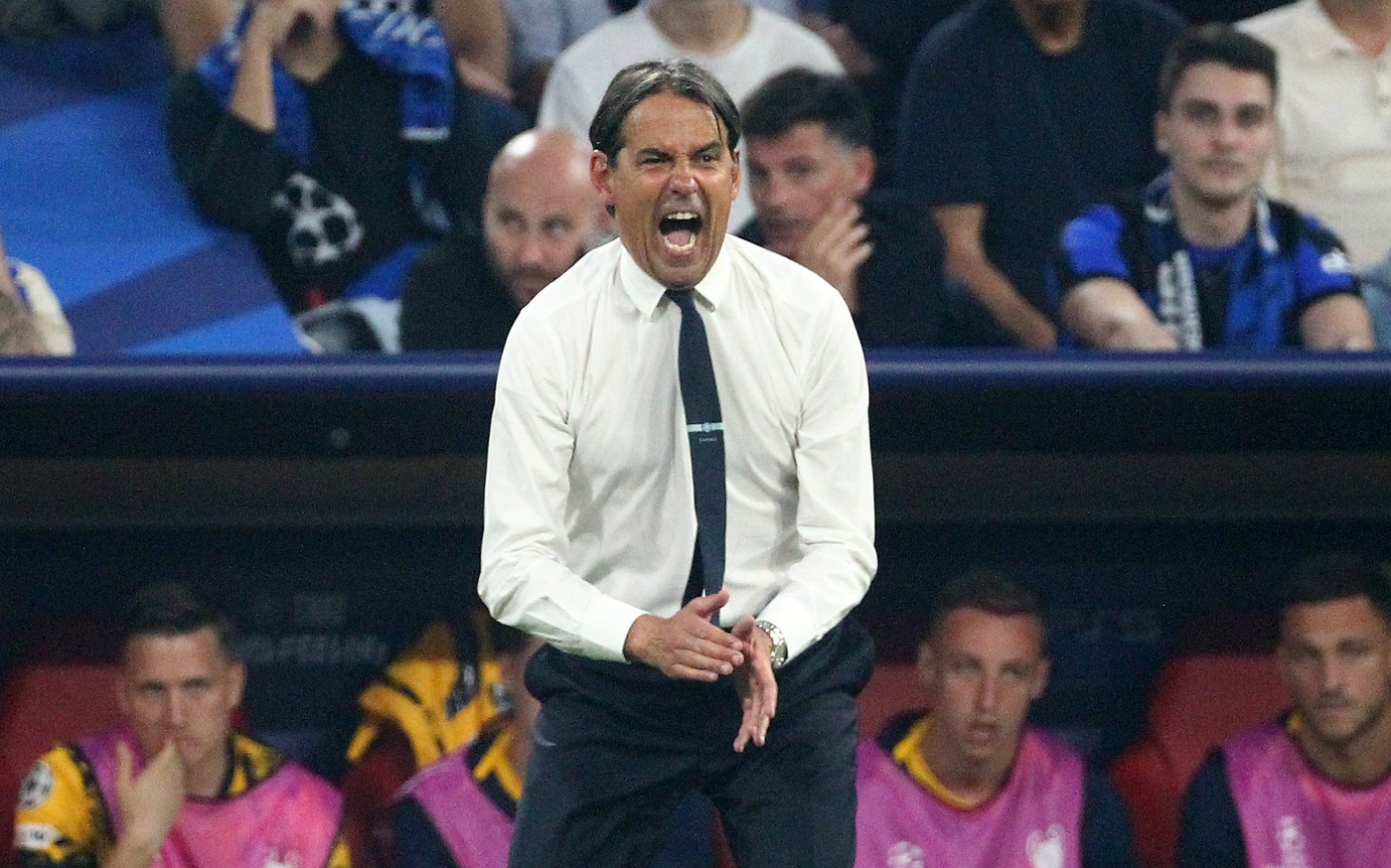 Simone Inzaghi a răbufnit la adresa lui Istvan Kovacs. Ce i-a arătat românului în minutul 58 al finalei PSG – Inter: a primit galben pe loc