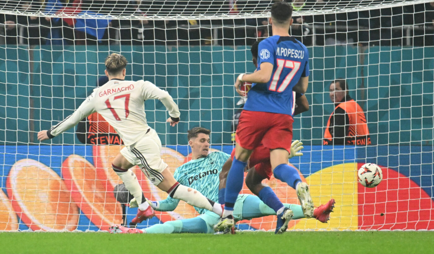 Stefan-Tarnovanu-pe-locul-2-la-finalul-sezonului-de-Europa-League-Ce-performanta-a-reusit-goalkeeperul-de-la-FCSB-scaled-e1747291868108-1400x819.jpg