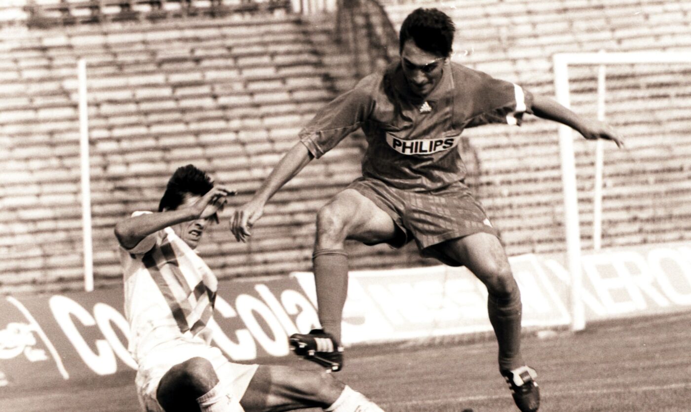 Adevarul-despre-retragerea-lui-Ilie-Dumitrescu-din-fotbal-la-doar-29-de-ani.-Ce-s-a-intamplat-in-hotelul-in-care-a-luat-decizia-ramane-invaluit-in-mister.-„Probabil-s-a-certat-cu-ei-1400x834.jpg
