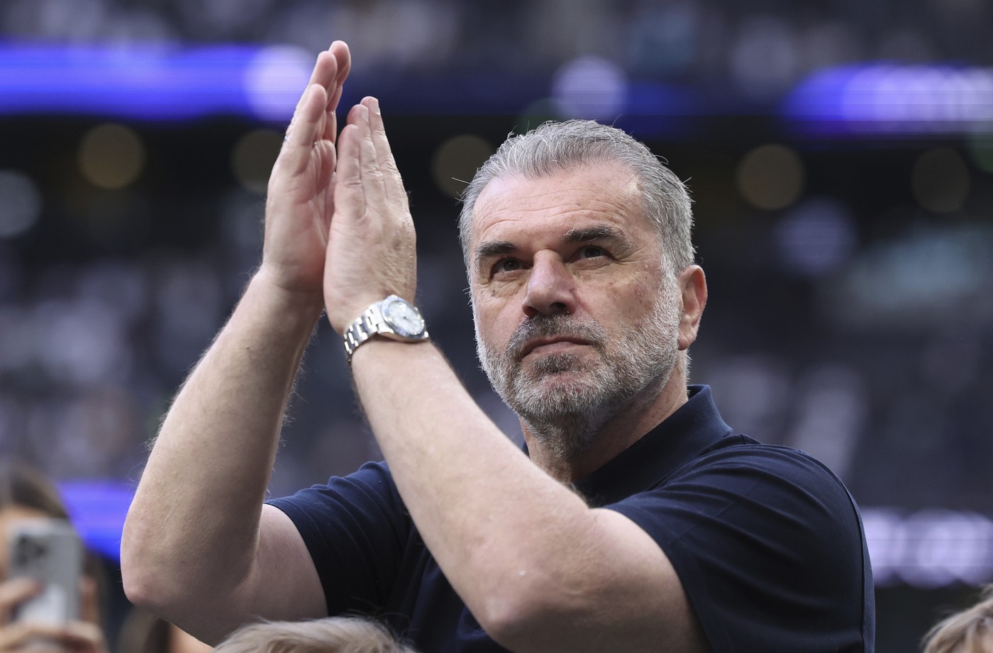 Ange Postecoglou, mesaj după ce a fost dat afară de la Tottenham. Cum i-a numit pe Radu Drăgușin și pe colegii săi