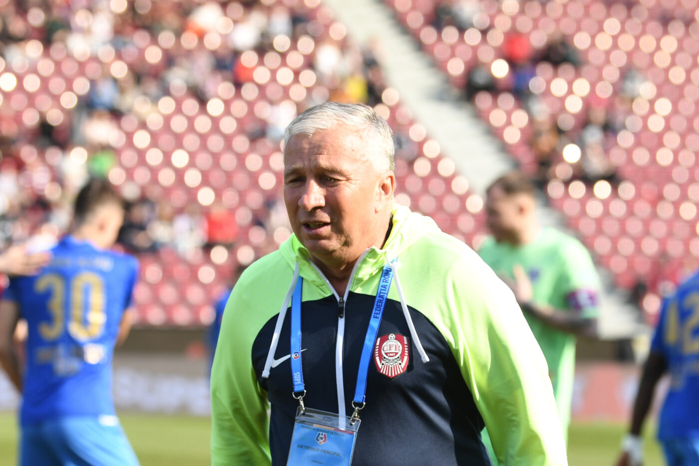 CFR-Cluj-cunoaste-azi-primul-adversar-din-preliminariile-Europa-League.-Tragerea-la-sorti-de-la-ora-1600.-Cu-cine-poate-juca-echipa-lui-Dan-Petrescu-1400x933.jpg