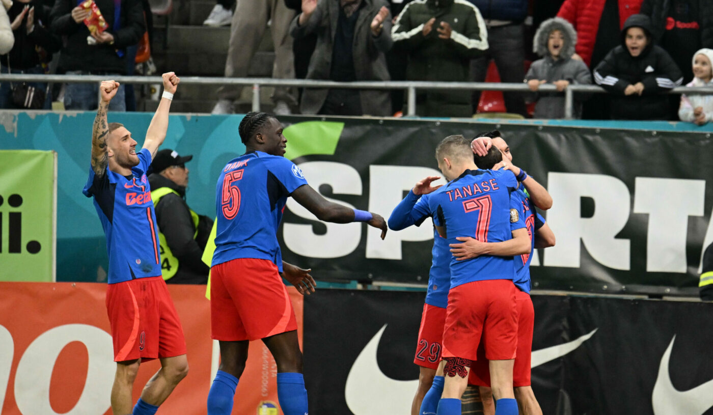 Clubul-legendar-din-Premier-League-vrea-sa-transfere-un-fotbalist-de-la-FCSB-„E-in-cursa-scaled-e1751261770422-1400x815.jpg