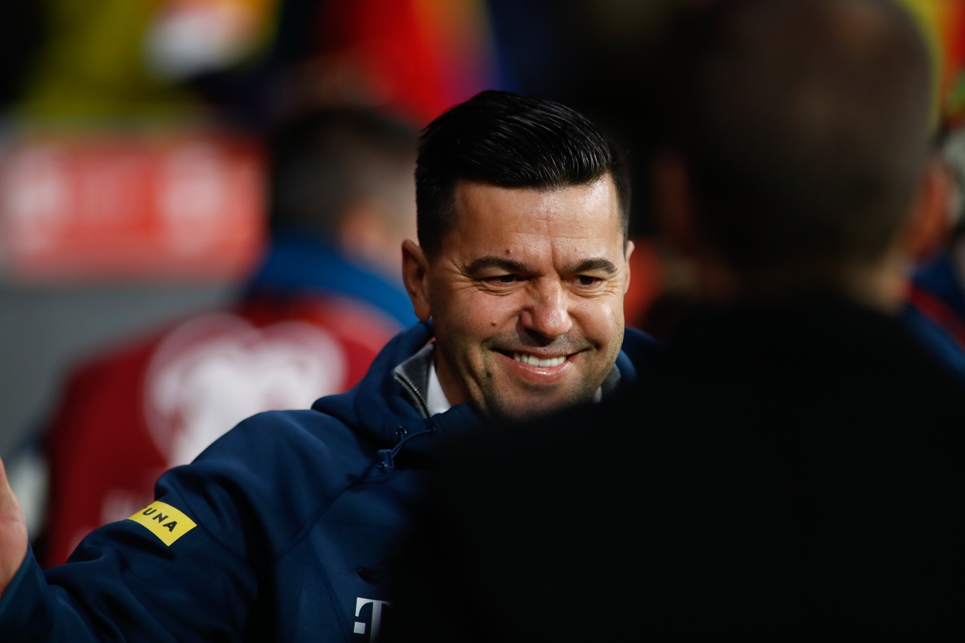 Cosmin Contra a crezut că nu vede bine. Cât de mare e salariul propus de arabi: doar Olăroiu e peste!