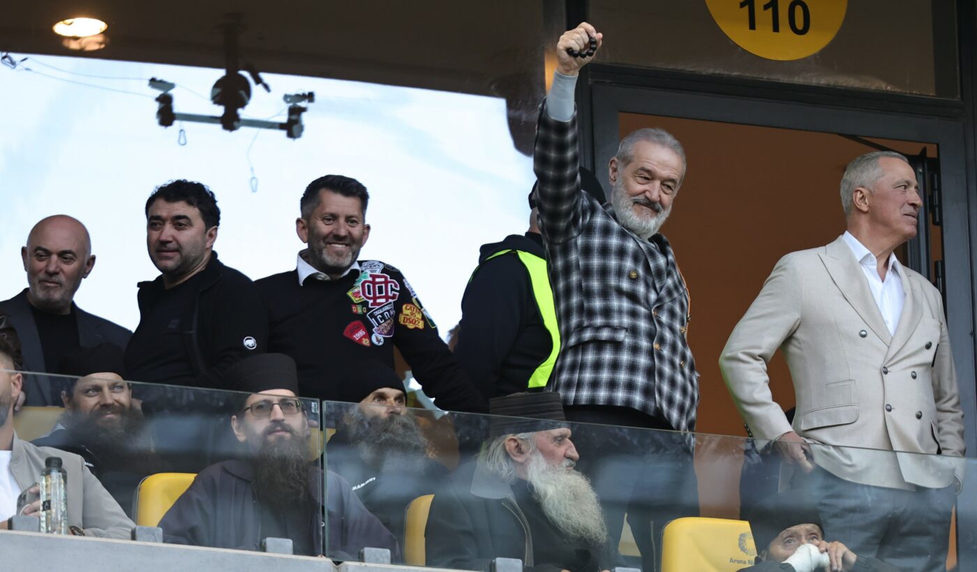 Gigi-Becali-a-facut-anuntul-care-ii-arunca-in-aer-pe-fanii-FCSB-dupa-ce-a-calculat-traseul-din-Liga-Campionilor.-„Esti-deja-calificat-in-grupe-1400x820.jpg