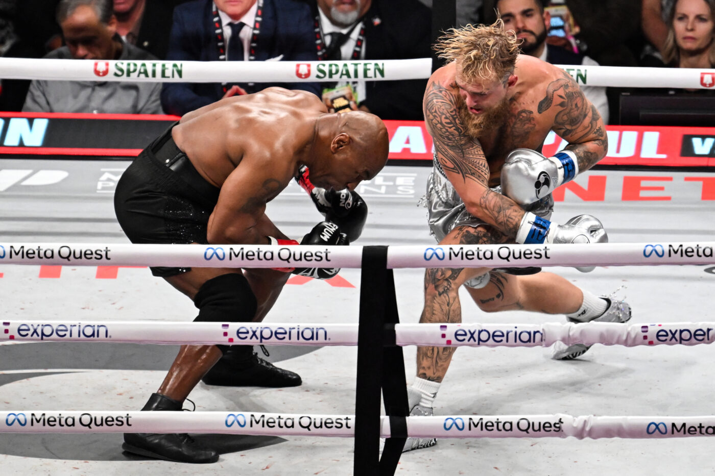 Jake-Paul-a-cheltuit-toti-cei-39.000.000-de-dolari-din-bataia-cu-Mike-Tyson-pe-un-singur-lucru-„Era-visul-meu-1400x933.jpg