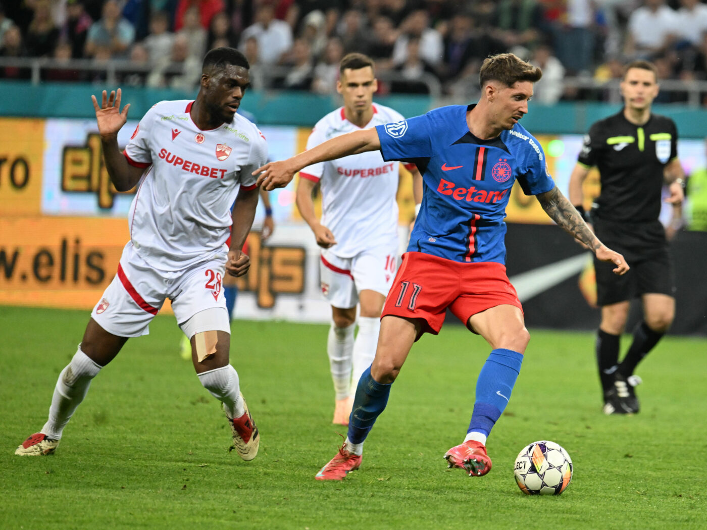Josue Homawoo a plecat de la Dinamo și semnează cu Standard Liege! Mircea Rednic l-a convins