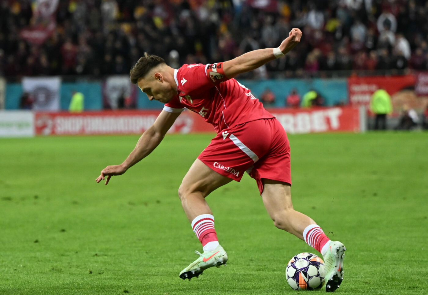 Kopic a tunat și a fulgerat, după ce Politic și-a forțat transferul la FCSB. Dinamo e disperată să-i aducă înlocuitor