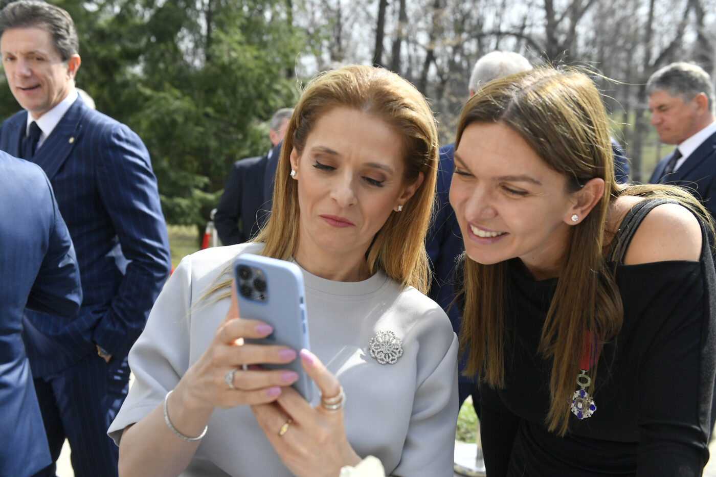 Milionarul a avut de ales între Simona Halep și Cristina Neagu. N-a stat pe gânduri: „Ea e”