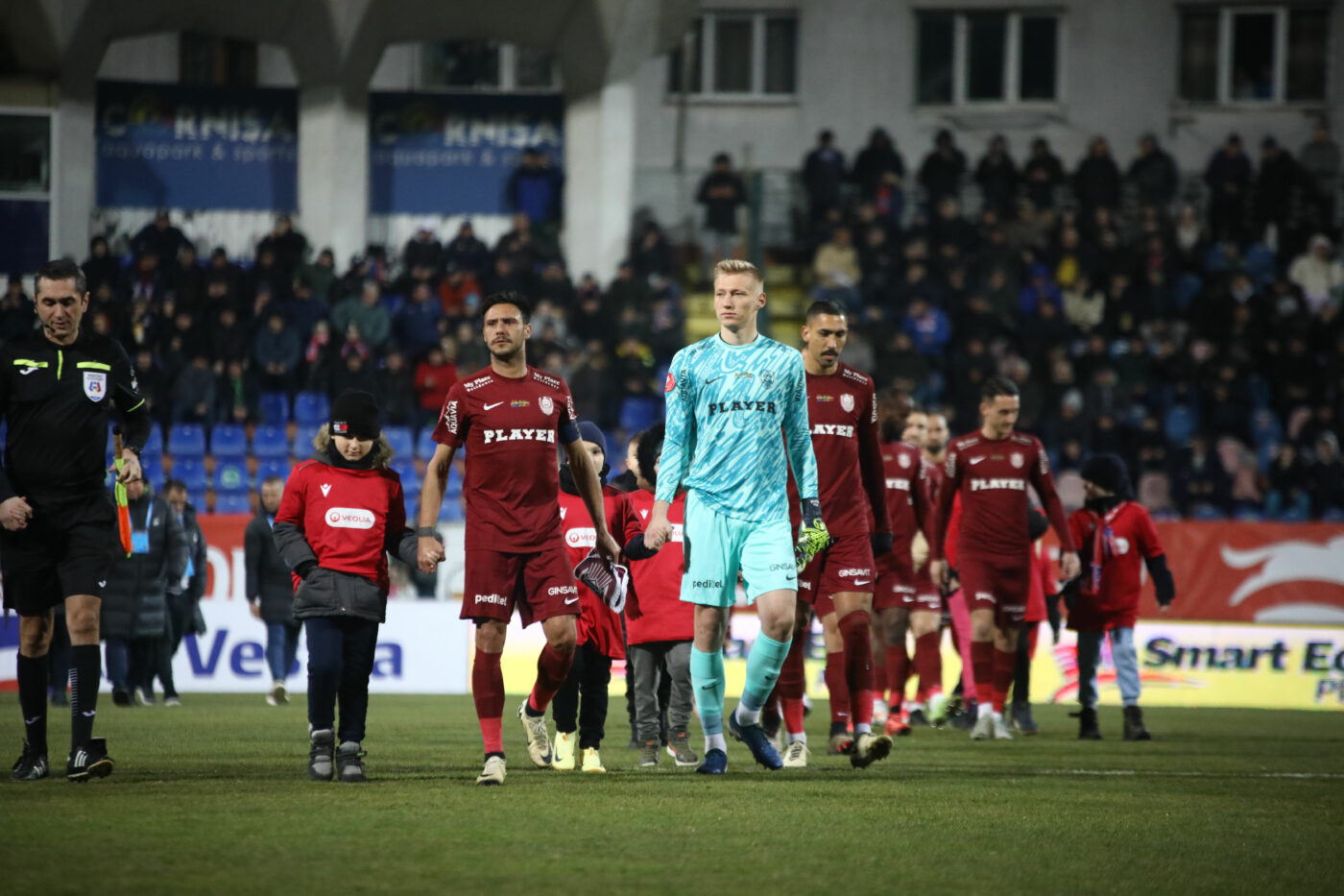 Nemții vin să cumpere titularul de la CFR Cluj. Vestea care îl va afecta pe Dan Petrescu
