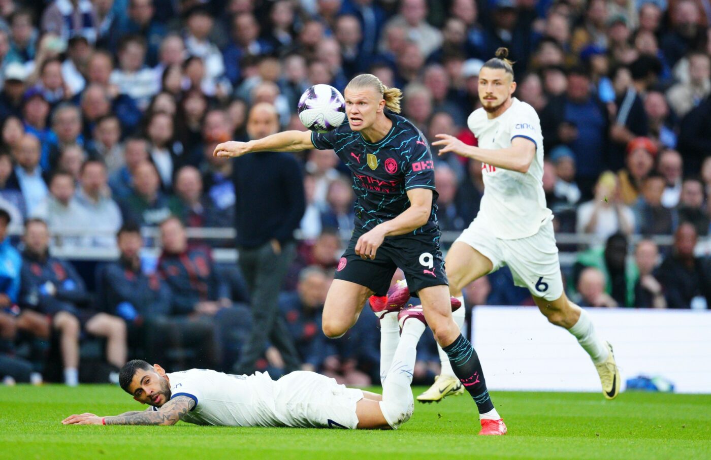 Radu Drăguşin depinde de acest transfer, dar Tottenham i-a cerut 60.000.000 de euro lui Atletico Madrid