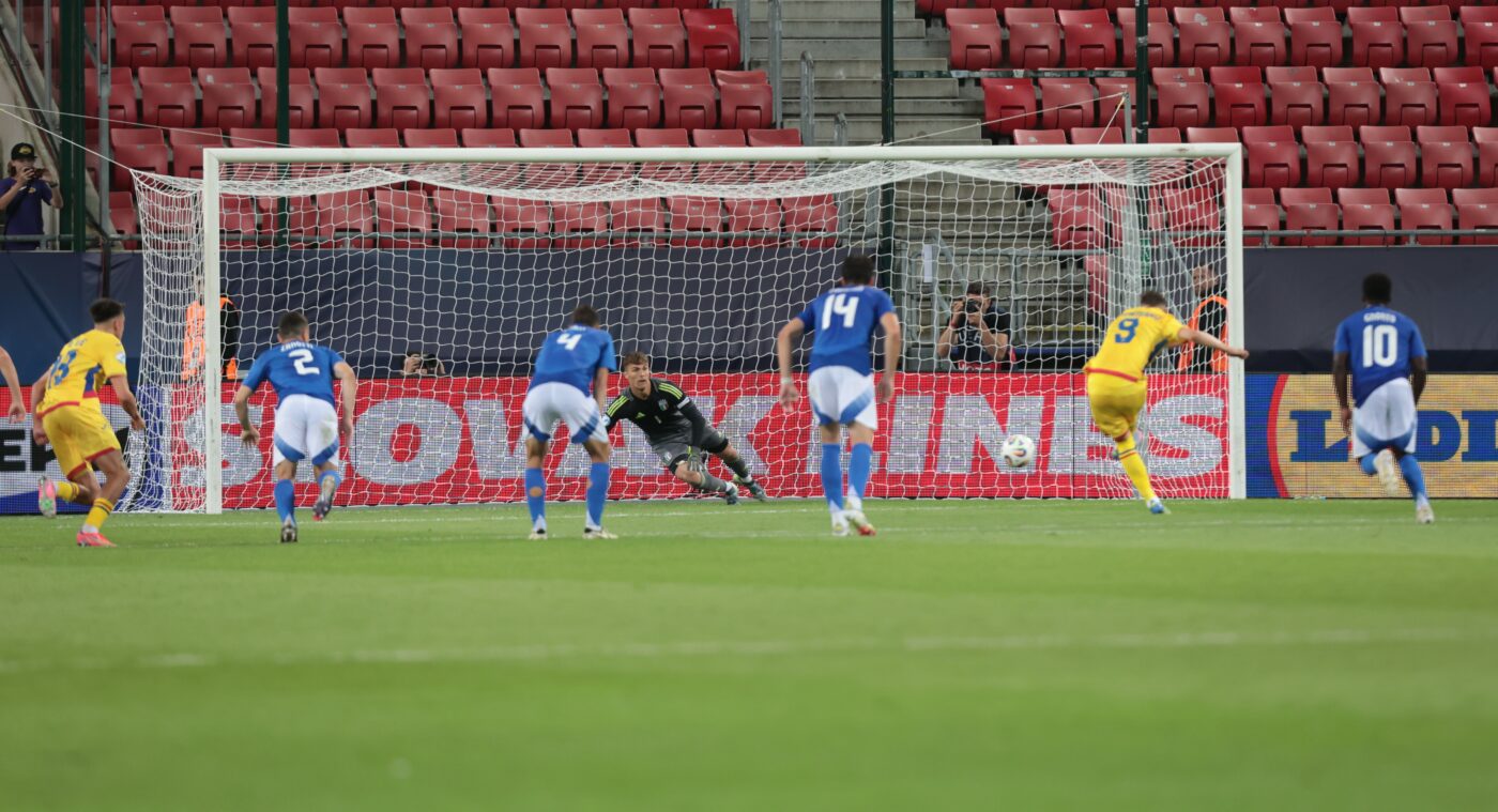 România U21 – Italia U21 0-1. „Tricolorii” lui Daniel Pancu debutează cu stângul la EURO U21 din Slovacia, meci în care Louis Munteanu și-a bătut joc de un penalty când ne era lumea mai dragă