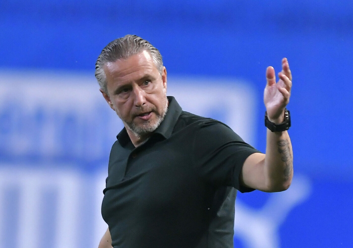Scandal-pe-avere-Laurentiu-Reghecampf-s-a-dus-sa-si-ia-barca-dar-a-descoperit-ca-Anamaria-Prodan-ar-fi-vandut-o-cu-contract-legal-„Politia-Statiunii-Snagov-a-fost-sesizata-scaled-e1750177498320-1400x987.jpg