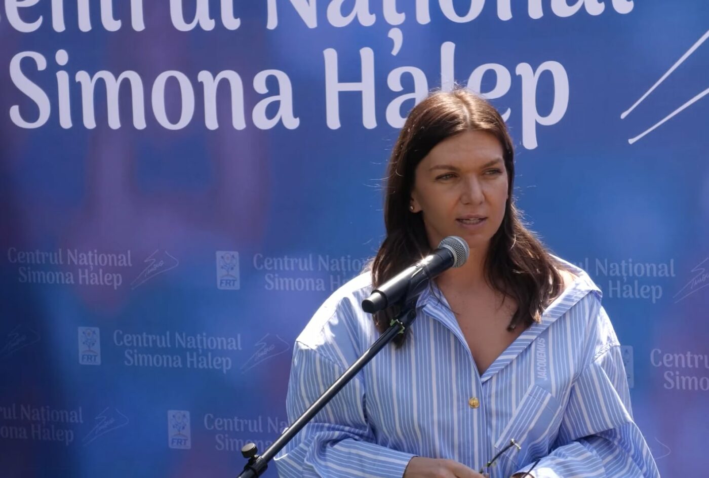 Simona-Halep-a-recunoscut-„Cand-am-vorbit-cu-el-am-simtit-o-emotie-1400x944.jpeg