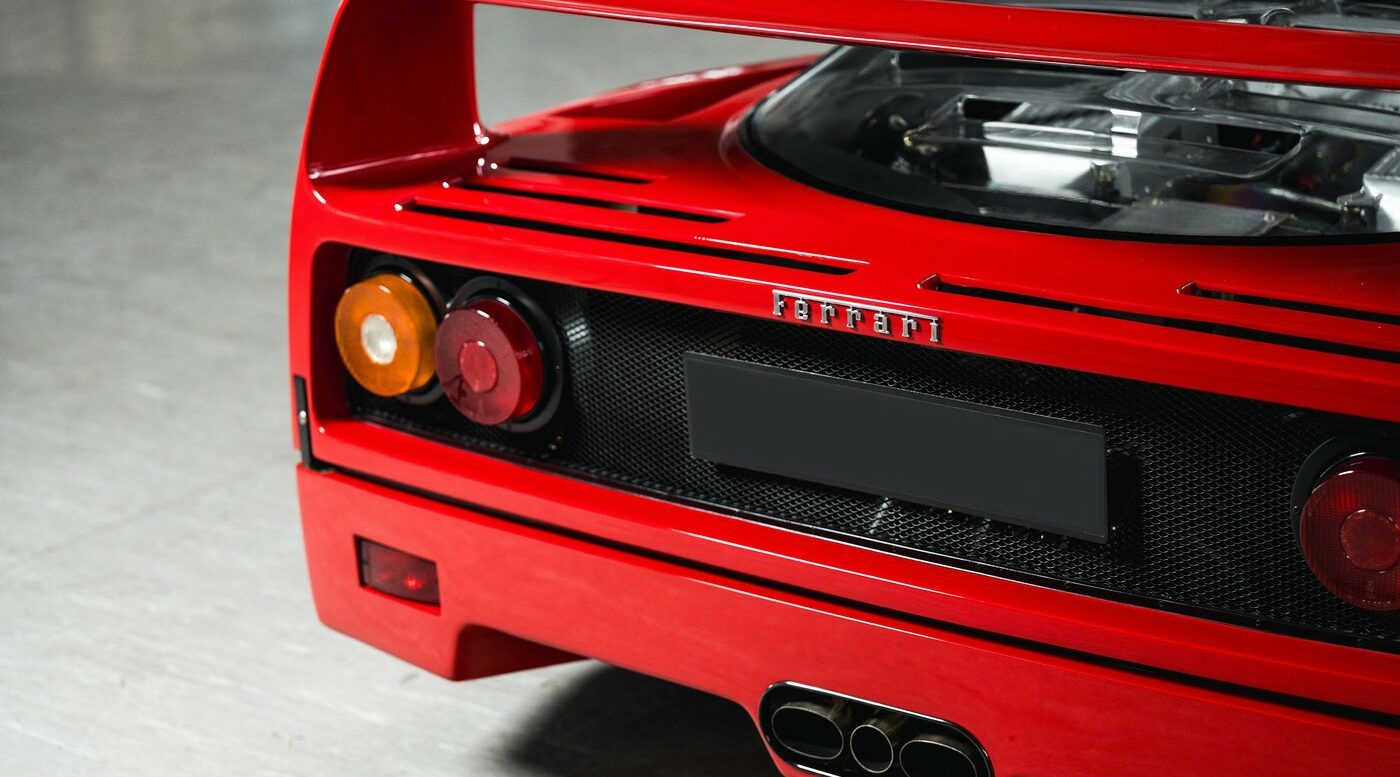 Spaniolii-au-ramas-uimiti-ca-Ion-Tiriac-a-uitat-timp-de-10-ani-ca-are-un-Ferrari-F40-intr-o-parcare-din-Munchen-e1749555457351.jpg