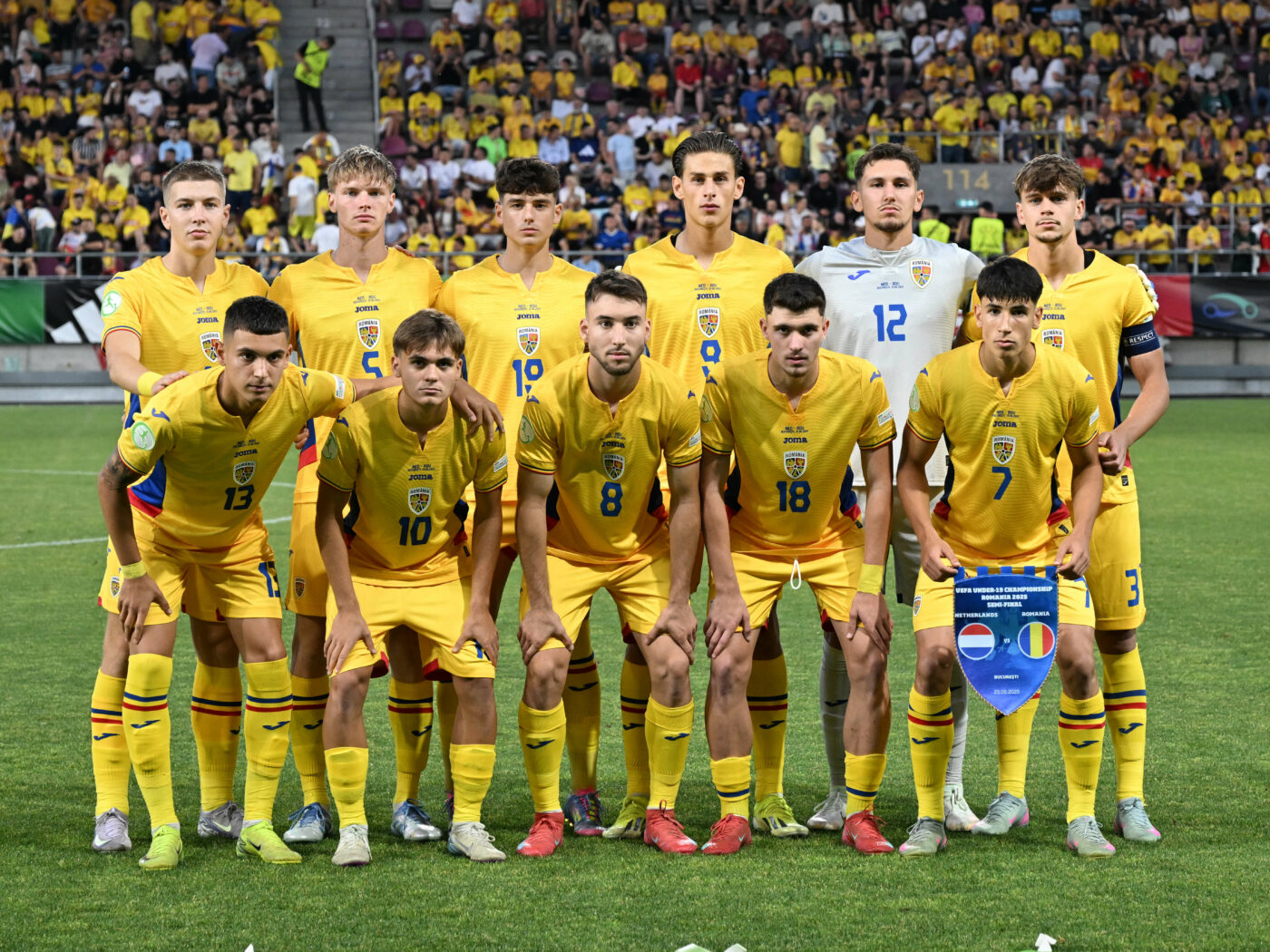 Stelele-Romaniei-U19-au-primit-lovitura-FCSB-a-luat-decizia-in-cazul-transferurilor-lui-Kodor-si-Gutea-1400x1050.jpg