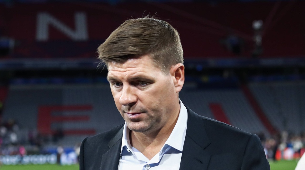 Steven Gerrard, furios după ce Sir Alex Ferguson a spus despre el că nu a fost un „fotbalist de top, top”