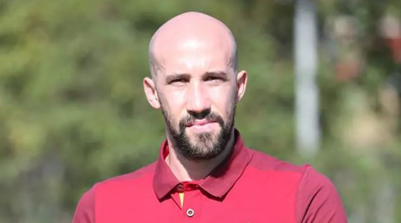 „Benzina-s-a-dus-in-jos.-Iasmin-Latovlevici-stie-unde-a-gresit-FCSB-1400x778.jpg