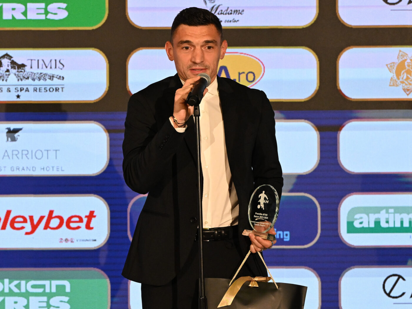 Claudiu Keșeru, despre transferul lui Louis Munteanu în Franța: „Am un mic dubiu”. Părerea neașteptată a fostului atacant despre suma de transfer. INTERVIU