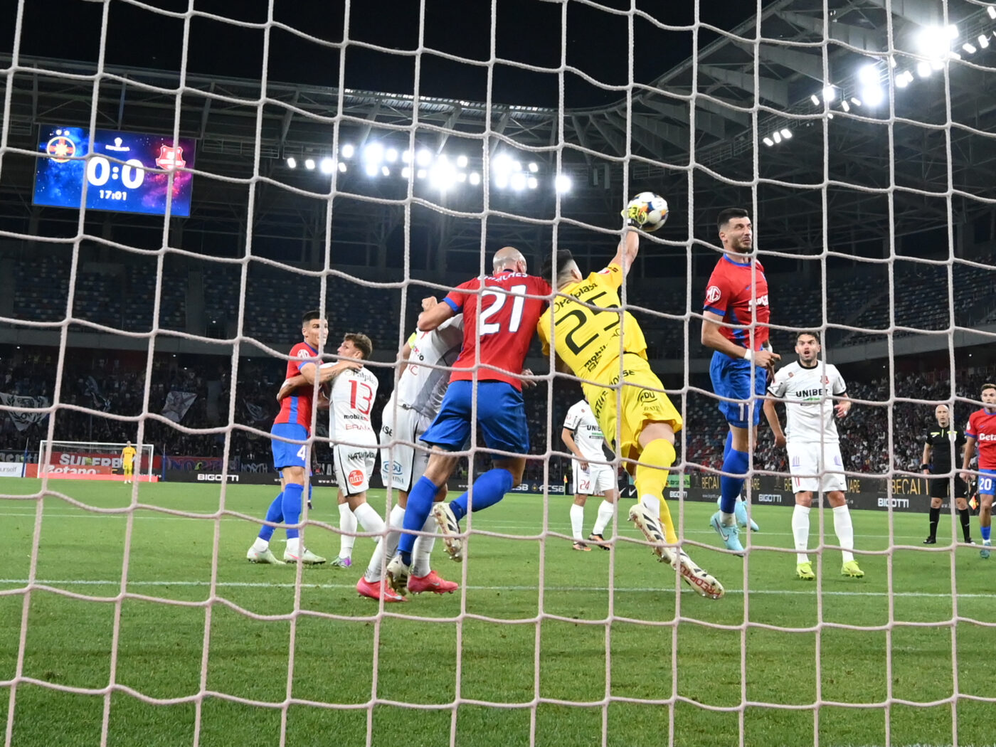FCSB-amendata-dupa-meciul-cu-Hermannstadt-Anuntul-Jandarmeriei-1400x1050.jpg