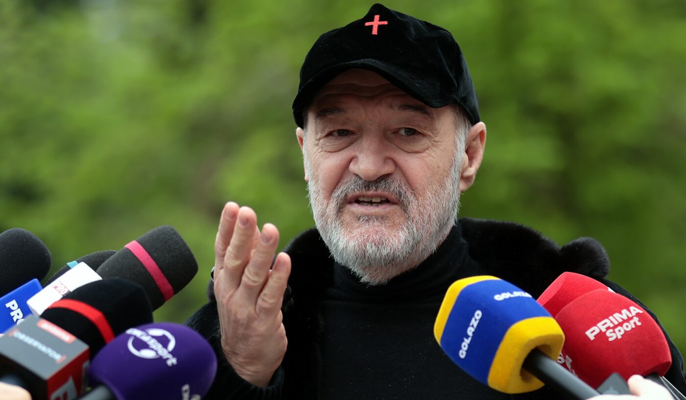 Gigi-Becali-a-decis-sa-dea-afara-din-echipa-FCSB-cei-trei-fotbalisti-care-au-TikTok.-„N-am-ce-sa-le-fac-daca-sunt-prea-prosti-si-nu-inteleg-ca-e-inventat-de-drac-1400x816.jpg