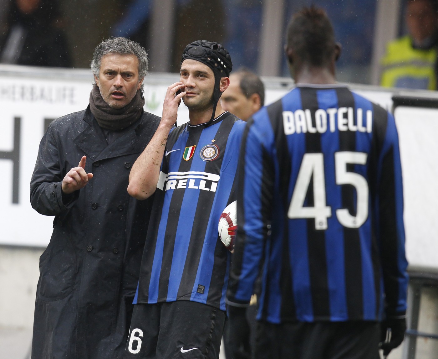 Jose Mourinho „i-a pus bobii” lui Cristi Chivu la Inter: „Nu-i doresc să câștige «tripla»!”. Motivul narcisist al portughezului