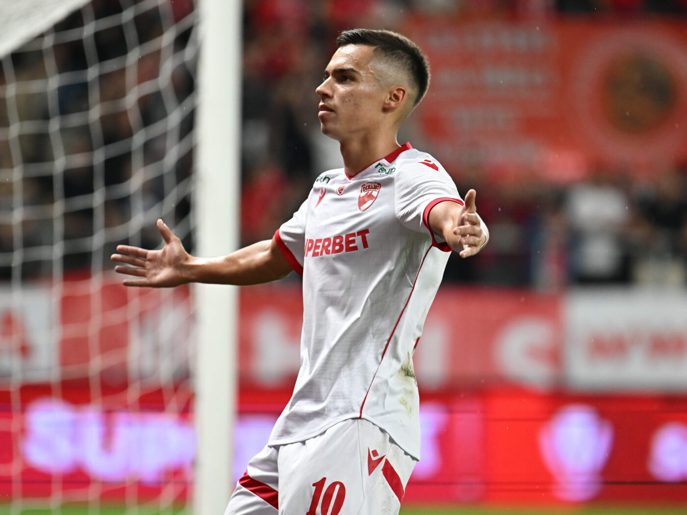 Lovitură teribilă pentru Kopic! Dinamo negociază vânzarea lui Cătălin Cîrjan la Sturm Graz: cât au oferit austriecii!