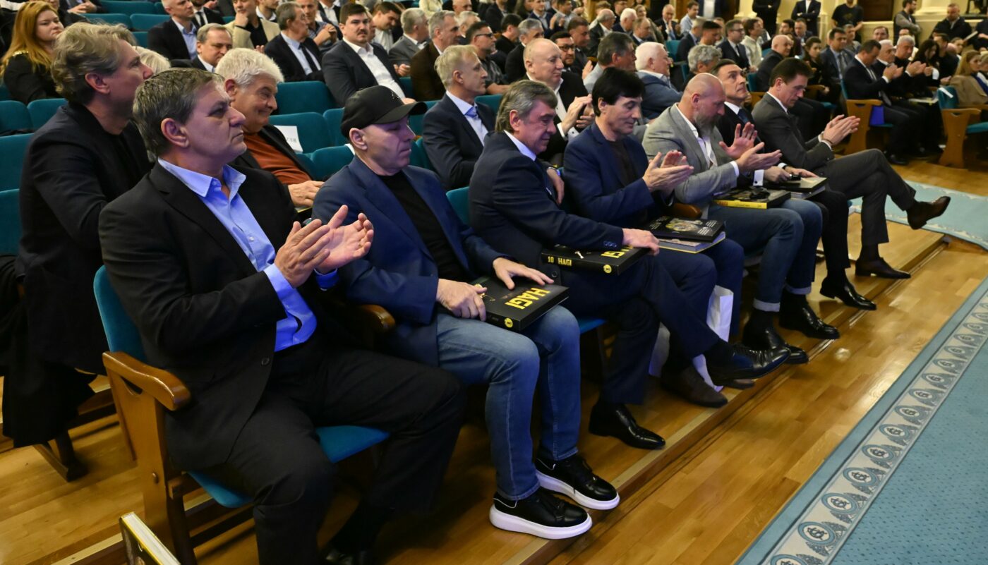 Povestea fotbalistului uriaş al României: „Am lucrat sudor. Îmi încălzeam fasolea cu costiță la 6 dimineața pentru la fabrică”