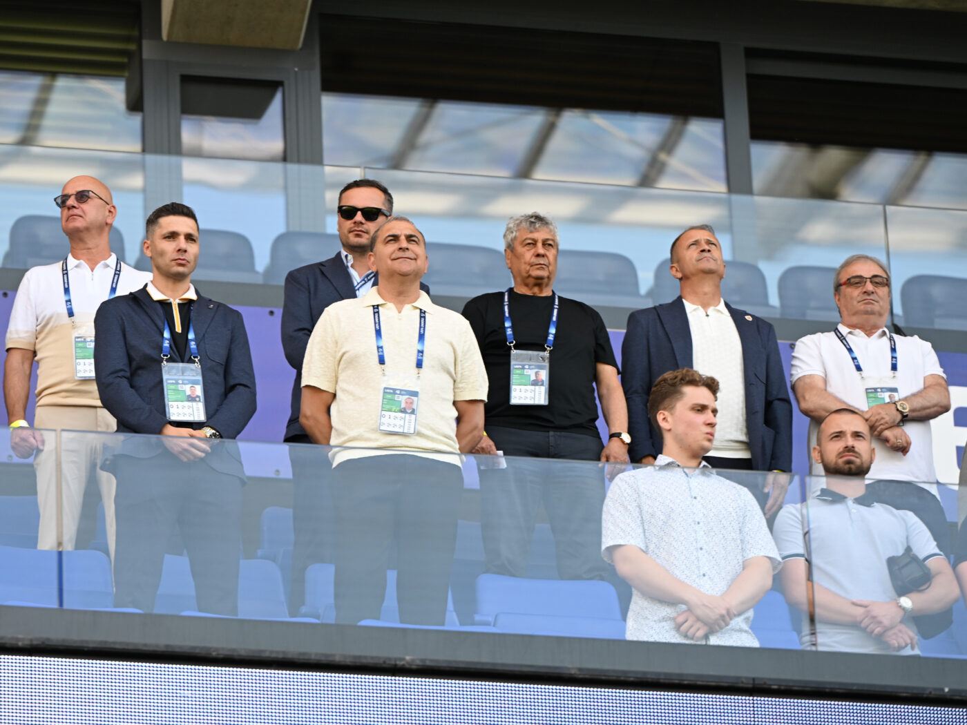 Viitorul-selectioner-al-Romaniei-U21-socheaza-„Am-inceput-antrenoratul-pe-cinci-bonuri-de-motorina-de-50-de-lei-adica-250-de-lei-lunar-1400x1050.jpg