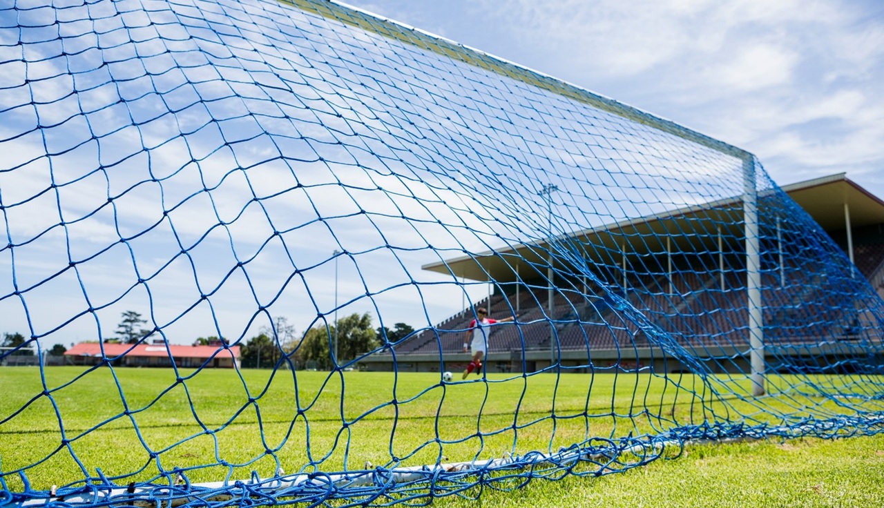 Ungurii îşi extind ca o caracatiță rețeaua de influență asupra cluburilor de fotbal din România. Încă o echipă de la noi a intrat în sfera finanțată de guvernul maghiar