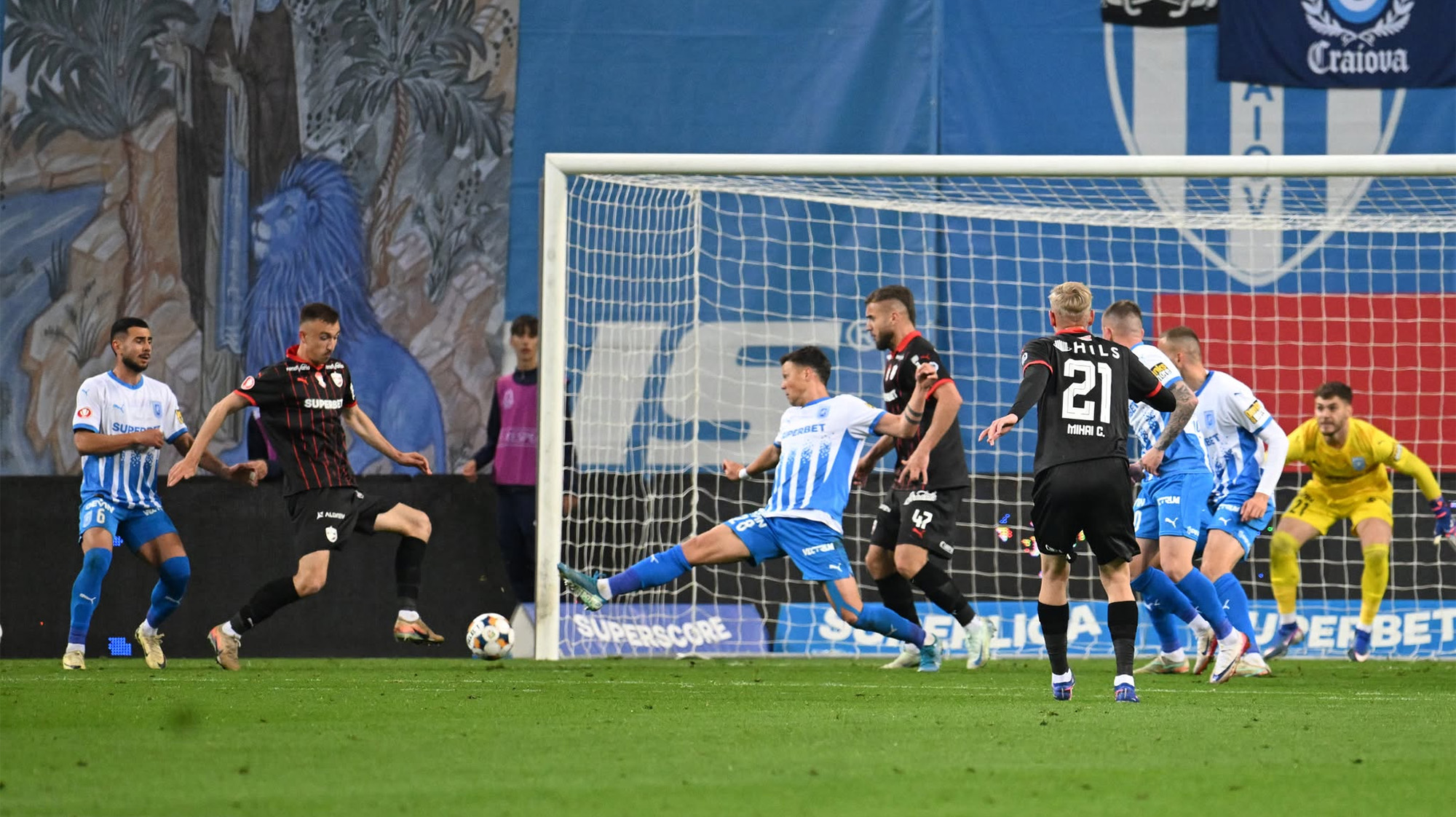 Universitatea Craiova - Dinamo Live Text Online, de la 21:00, în etapa ...