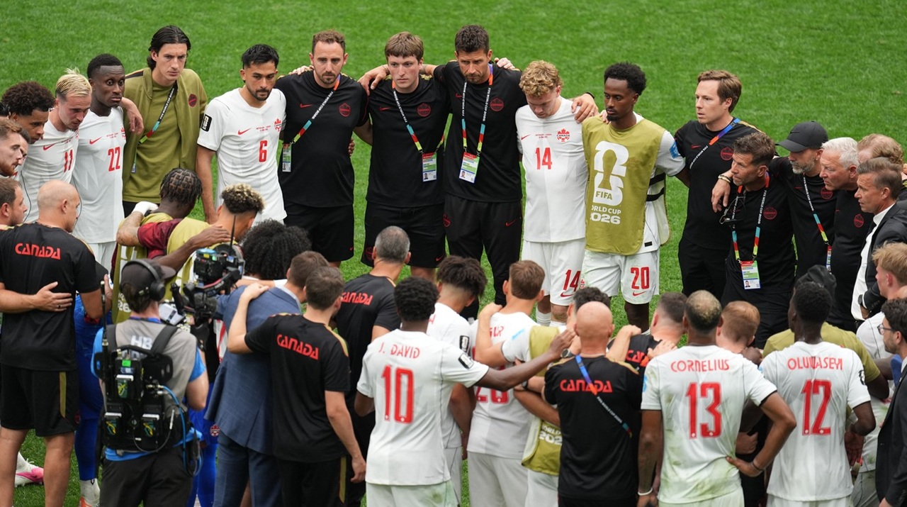 CM 2026 Canada a pierdut cu Elveția, dar a scris istorie! Detaliul care însă le-a stricat gazdelor calificarea din grupă