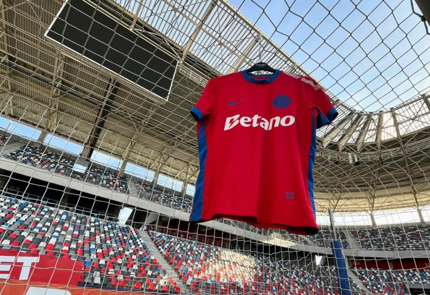 MERCATO FCSB a transferat un brazilian de 16 ani! Tatăl lui a jucat la AC Milan: „Favorita mea e Real Madrid”