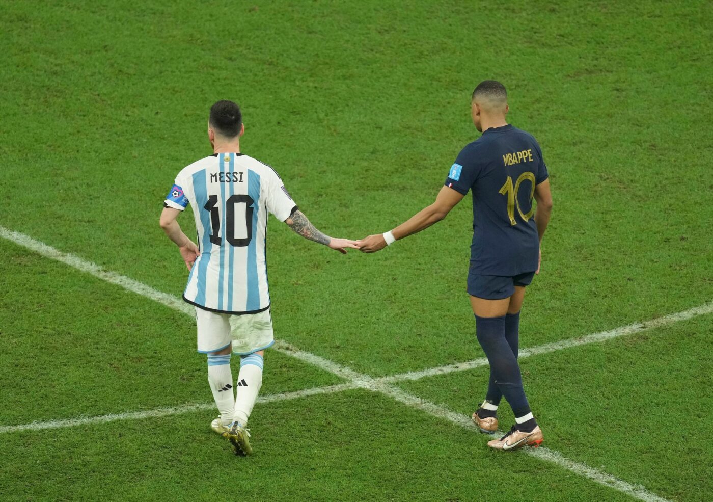 CM 2026 Kylian Mbappe și-a scos pălăria în fața magistralului Leo Messi: „Marchează și va marca mereu”