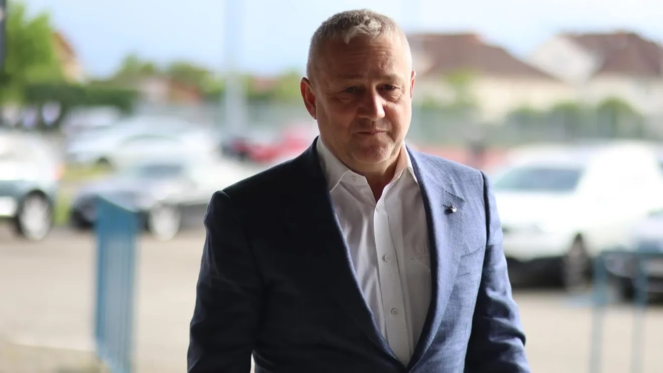 EXCLUSIV Mihai Rotaru scoate din buzunar 800.000 de euro și îl aduce la Craiova pe „cel mai bun jucător din campionat”